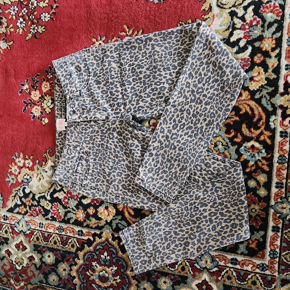 Leopard jeans